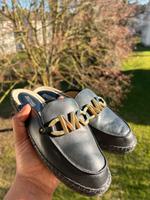 WIE NEU Michael Kors Schlappen schwarz,gold Gr.37 Nordrhein-Westfalen - Düren Vorschau