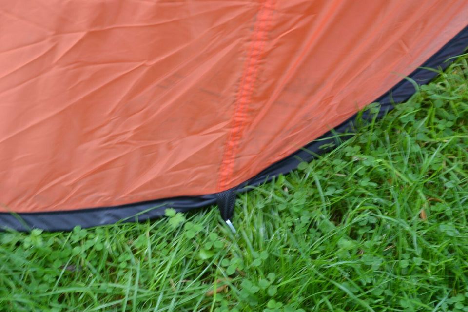 Wurfzelt Sekundenzelt 3 Prs. Outdoor Campingzelte Zelte Orange in Essen