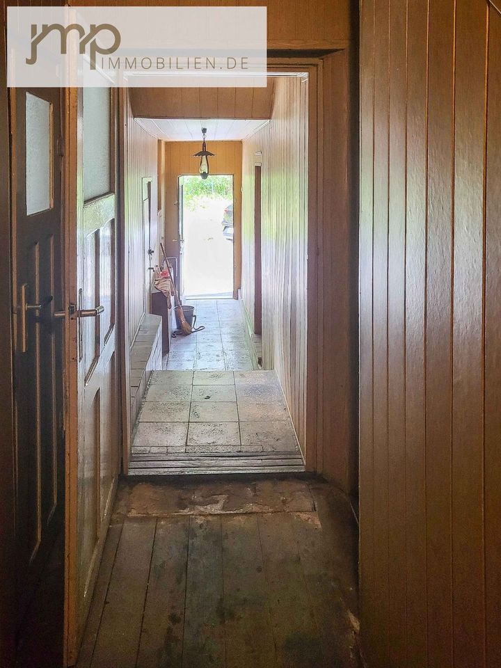 Handwerker aufgepasst! Schönes Haus am Waldrand, Renovierungsbedürftig mit gutem Fundament! in Sonneberg