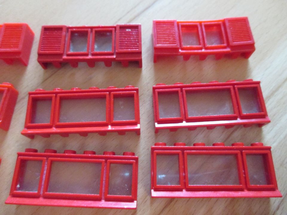 Lego Konvolut 18 Alte Fenster drei geteilt rot weiß in Kempten