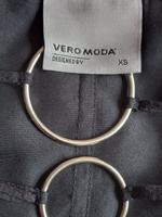 Preis runter: Schwarzes Kleid mit Ringschmuck im Dekoltee nur 3 € Sachsen - Frohburg Vorschau
