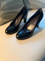 Pumps  aus Leder Gr. 39 Nordrhein-Westfalen - Nettersheim Vorschau
