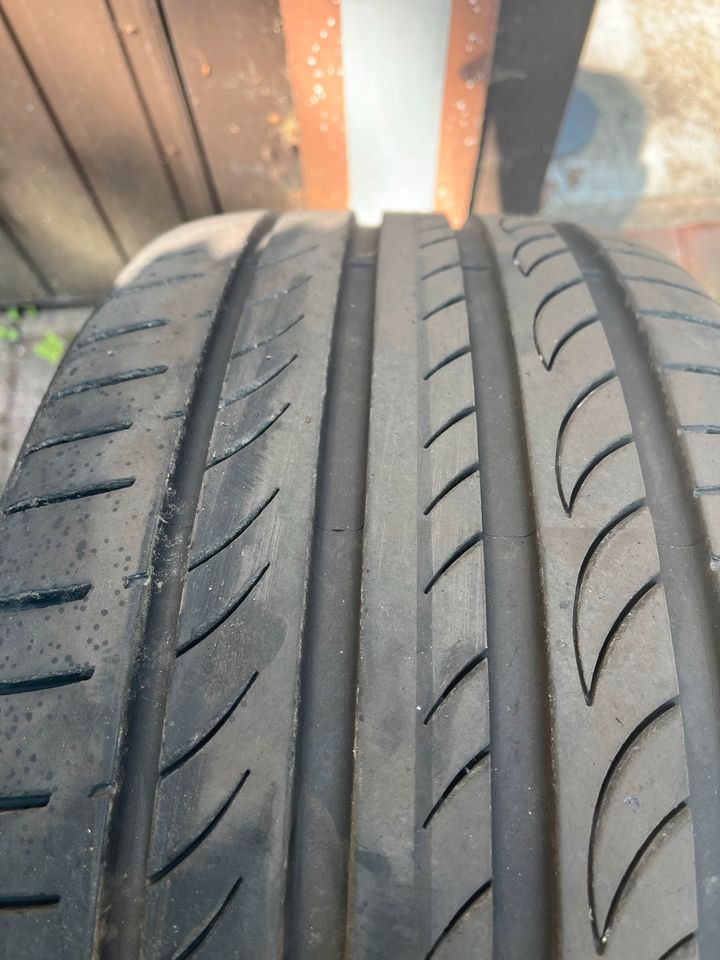 2x Pirelli Powergy 225/35/19Y Sommerreifen in Hamburg