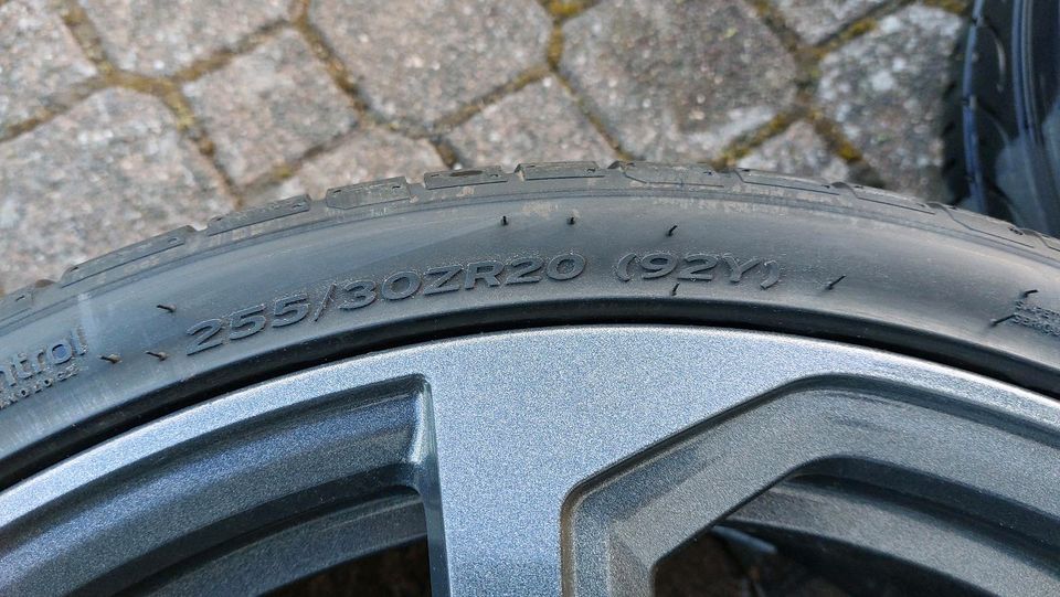 Audi TTRS 8S Rotor Felgen Räder 9x20 ET52 Hankook 255/30 R20 TT S in Großalmerode