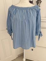Oberteil/Bluse von H&M Blau/Weiß Größe 36 wNeu Niedersachsen - Pattensen Vorschau