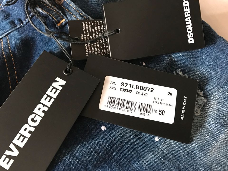 Dsquared2 Slim Jean, Röhrenjeans, Modell S71LB0072, Gr 50 in Landshut