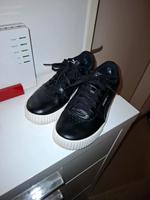 Puma Sneaker Schwarz Größe 39 München - Laim Vorschau