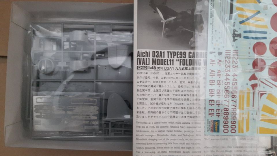Flugzeugmodell 1/48  Aichi D3A1 `Folding Wing` in Mücke