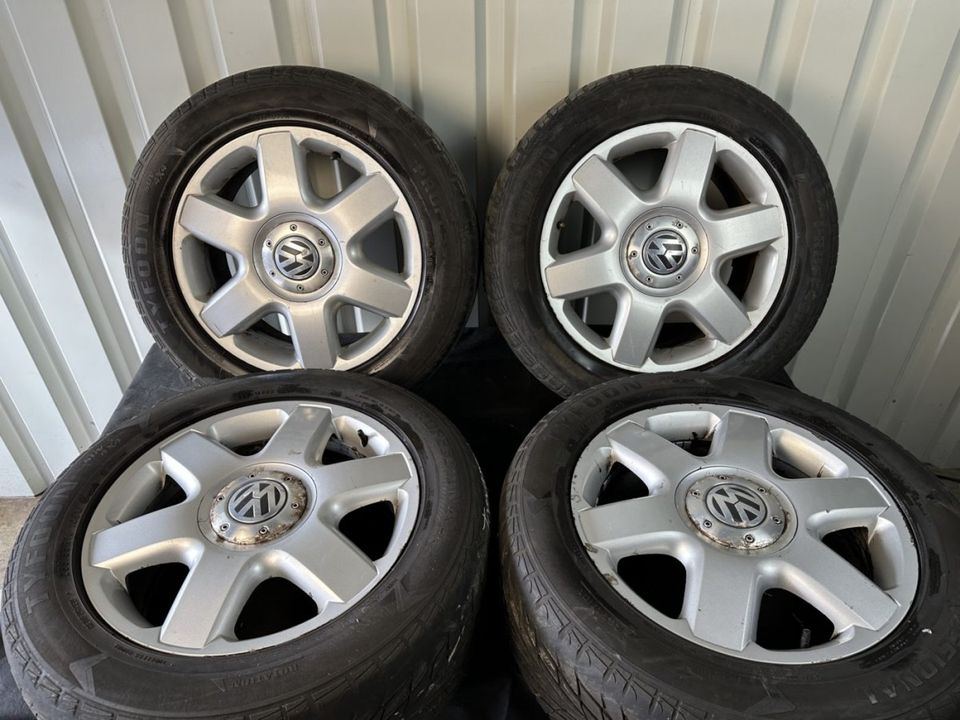 7L6601025C VW Touareg 7L Alufelgen Silber 8x18 Zoll ET57, LK 5x13 in Kirchhundem