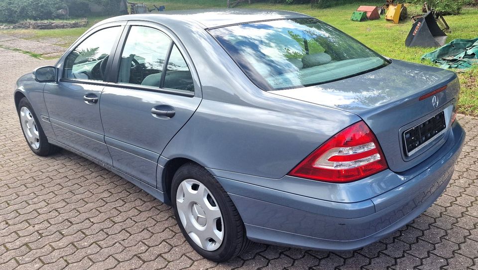 Mercedes C 240 4Matic / Allrad Automatik in Heusweiler