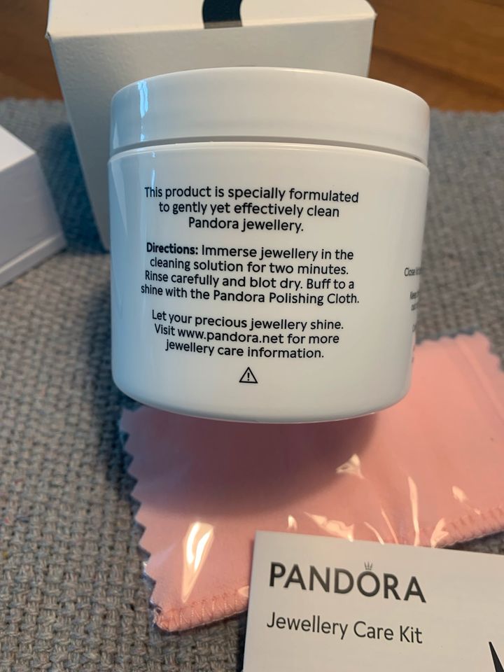 Pandora Jewellery Care Kit in Adelebsen