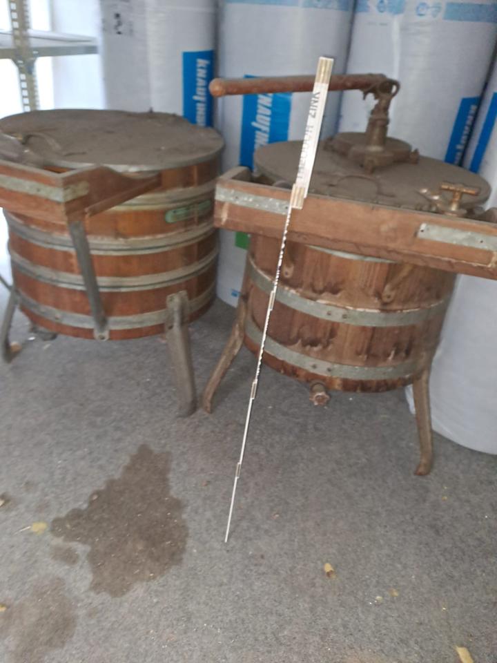 Holzwaschmaschine, Blumenkübel, Teich, Waschfass, Blumentopf, in Arnsberg