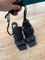 JUST JUICE Sandalen schwarz 38 zum Schnüren Bayern - Baldham Vorschau