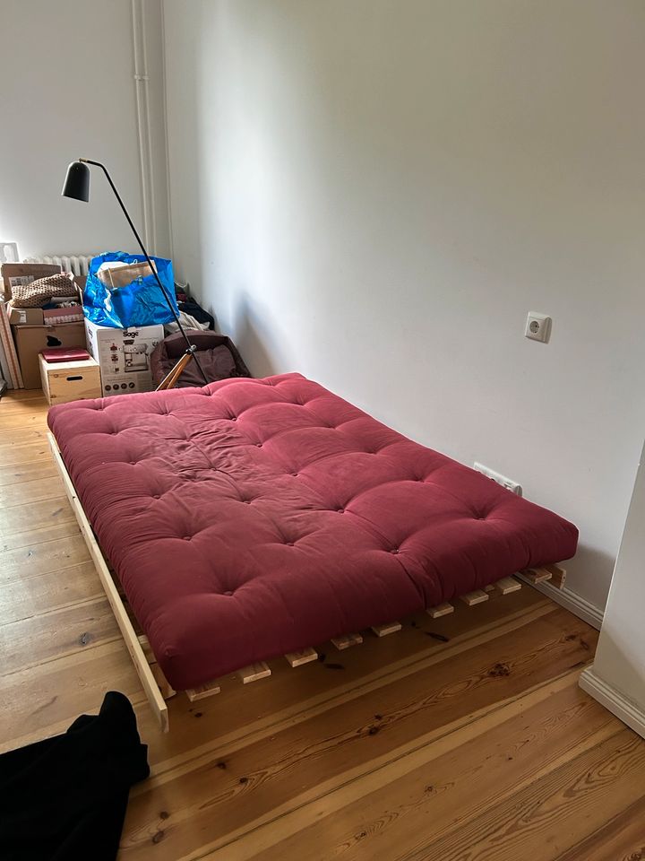 KARUP design sofa bed Schlafsofa red rot holtz futon danish in Berlin