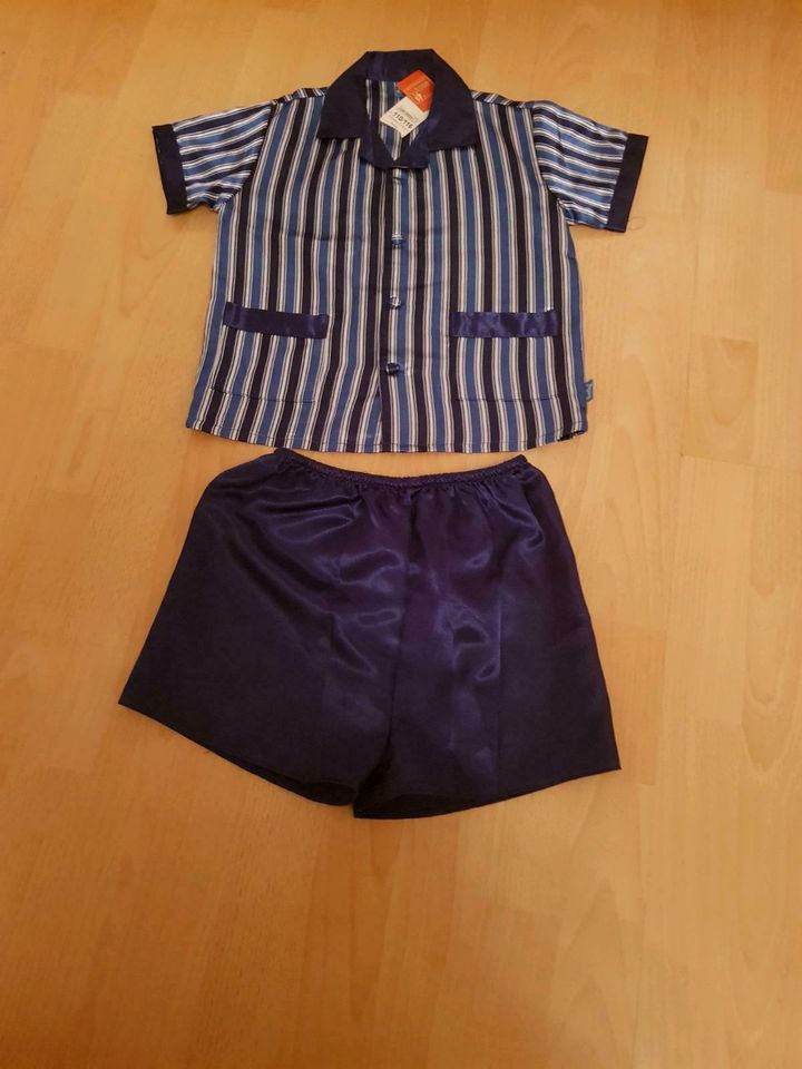 Neue Blaue Kinder Satin Piyama.Grösse 110/116.In Düsseldorf in Düsseldorf