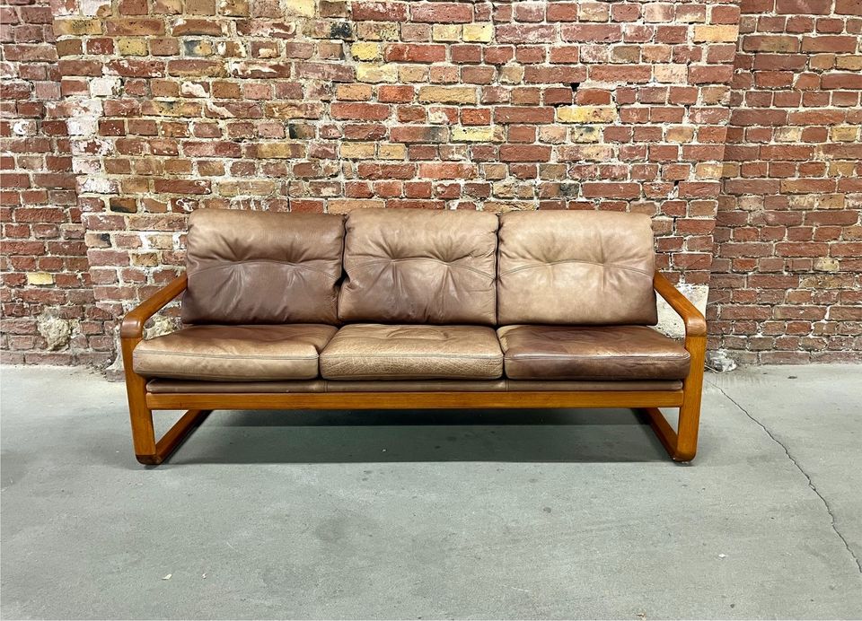 Teak Couch Sofa Ledercouch Holstebro Danish Mid Century in Berlin