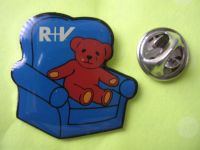 Pin: "R + V" Versicherungen, OVP, (Teddybär) Bayern - Regensburg Vorschau