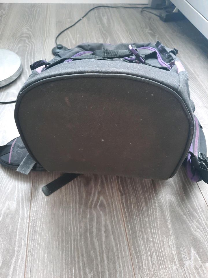 Schulranzen Rucksack Satch original schwarz / lila in Scharbeutz