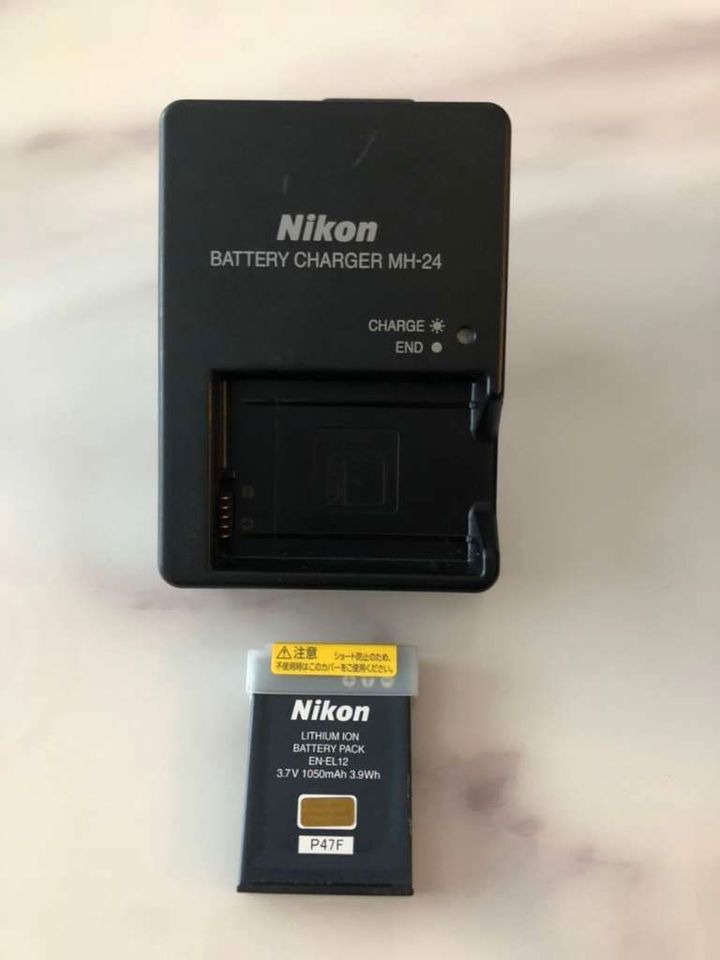 Nikon D3100 schwarz 18-55 VR Kit in Beucha