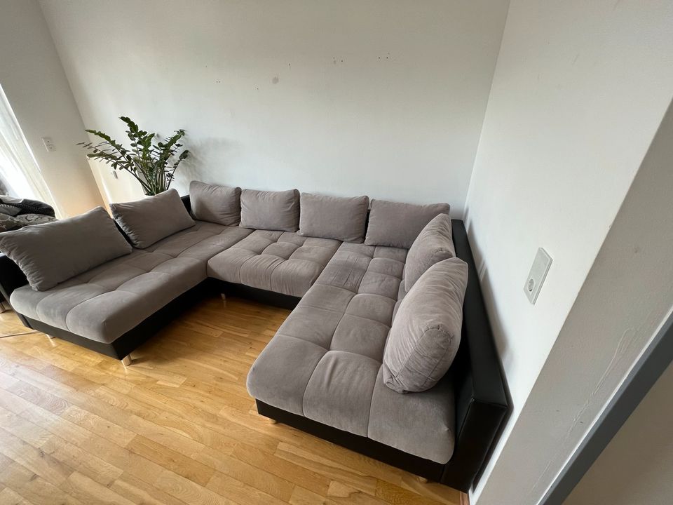 Couch Sofa U-form/ Ecksofa mit Schalffunktion Angebote in München