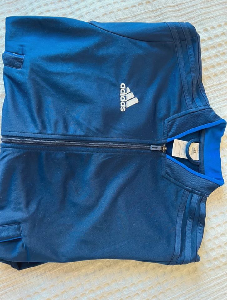 Adidas Trainingsjacke Gr. Xs in Berlin