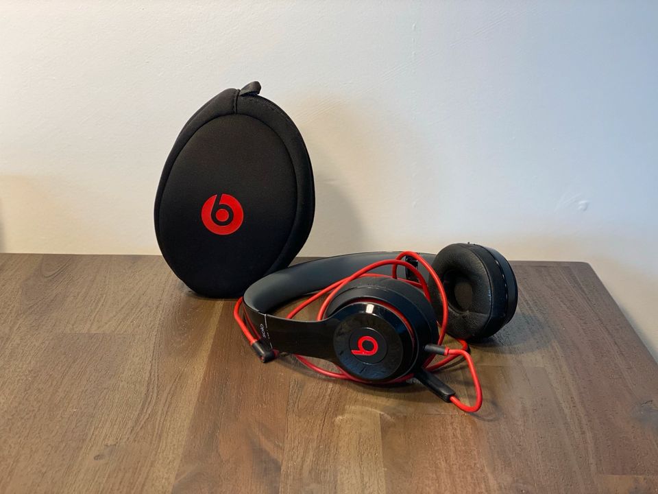 Beats Solo 2 Kopfhörer, Schwarz, inkl. Tasche, Audio Kabel in Essen