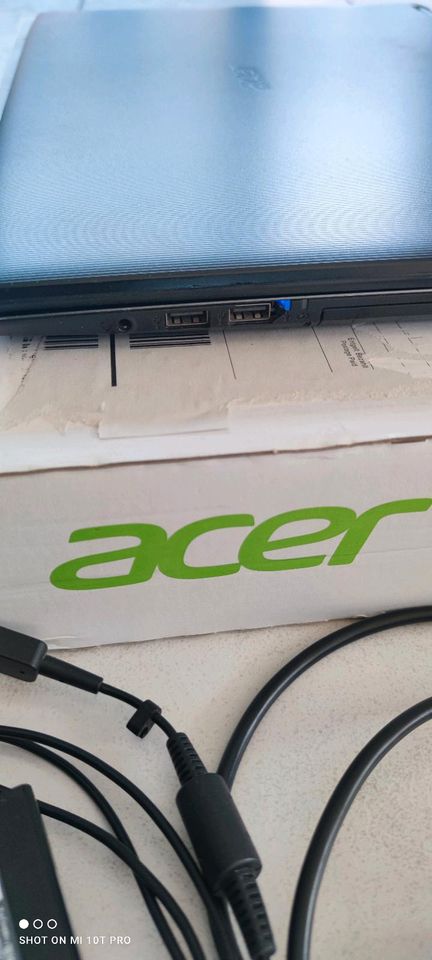 Acer Aspire 5 Laptop 17,3" Intel i5-8250U in Loffenau