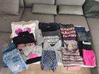 22 Kleiderpaket 146 152  Mädchen Jacke Hose Shirt... Leipzig - Liebertwolkwitz Vorschau