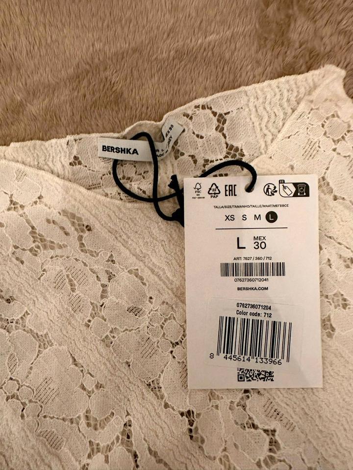 Bershka LONG SLEEVE BLONDE LACE - Langarmshirt - white in Leipzig