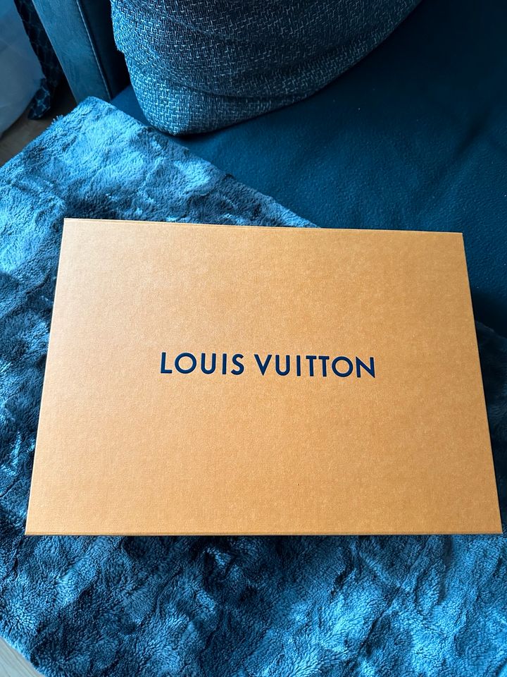 Original Louis Vuitton Schaal top Neu in Pleidelsheim