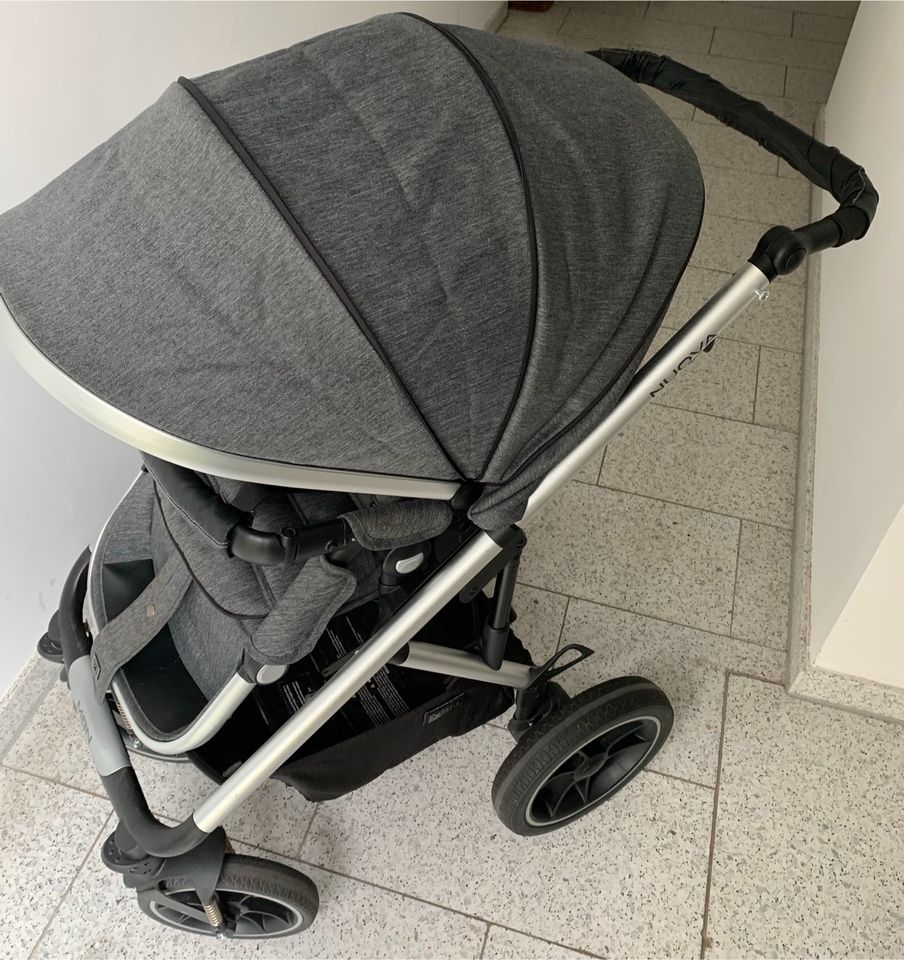 Kinderwagen Kombiwagen MOON Nuova sehr gut in Hamburg