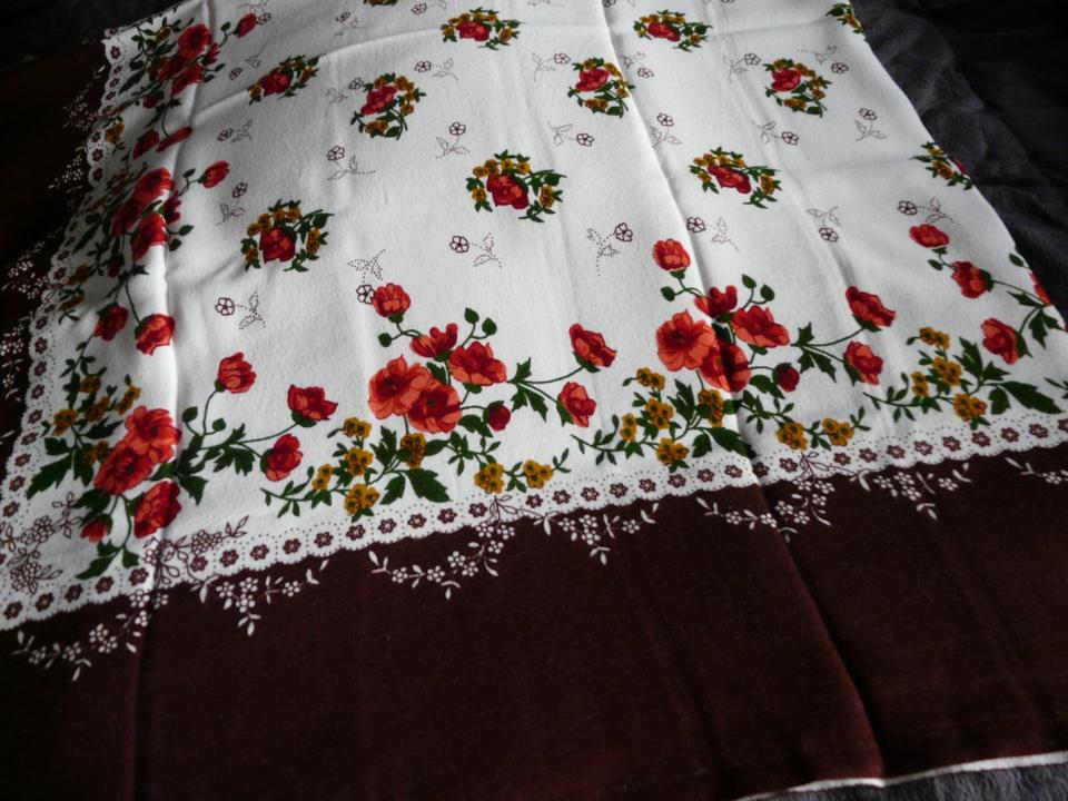 Aus Oma`s Schrank! Sehr schöne Tischdecke,Original 70er Jahre in Hagen