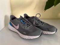 Nike Laufschuhe 39 ❤️ sehr gut erhalten Niedersachsen - Leiferde Vorschau