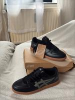 Asics Laufschuhe schwarz Größe 42 für Damen und Herren Nordrhein-Westfalen - Herzogenrath Vorschau