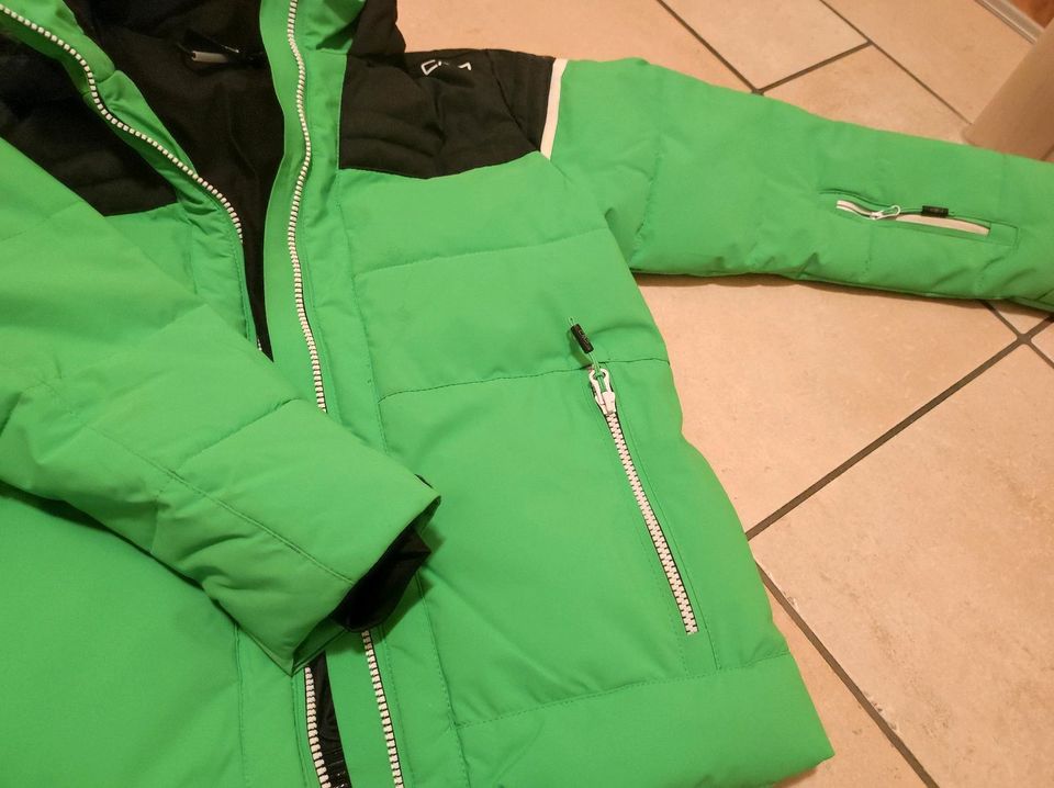 Grüne Skijacke 152/158 CMP NEU Winter Jacke ungetragen grün Junge in Teublitz