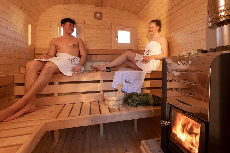 Fasssauna mieten mobile Sauna Heimatwärme Saunafass in Villingen-Schwenningen