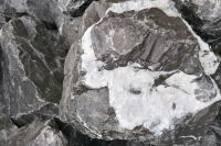 Bruchstein anthrazit-weiß nuanciert 15-45 cm Trockenmauer Mauerstein Naturstein Gestaltungsstein Dekostein Preis pro Tonne (0,10EUR/kg) Rheinland-Pfalz - Boppard Vorschau