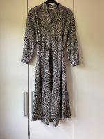 Kleid Mango Silber schwarz Gr XS/S Niedersachsen - Schönewörde Vorschau
