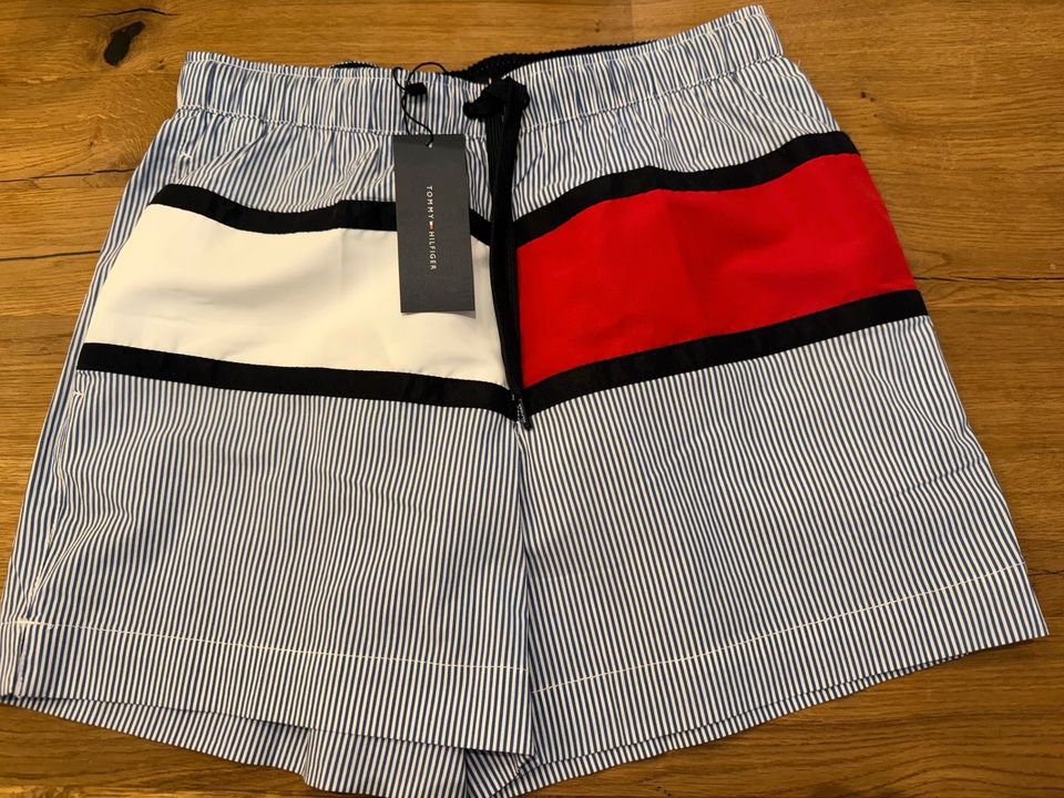 Badehose Badeshorts Tommy Hilfiger Größe S NEU/UNGETRAGEN in Bremen