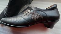 THINK! Leder Schlupfschuhe Pumps Schlupfpumps Gr. 40,5 schwarz Hamburg-Mitte - Hamburg Hamm Vorschau
