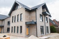 Neubau! Doppelhaushälfte auf drei Etagen mit Balkon in bevorzugter Wohnlage von Papenburg Untenende Niedersachsen - Papenburg Vorschau