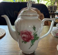 Kaffeeservice 12-teilig Royal Tettau Annette rote Rose Niedersachsen - Stelle Vorschau