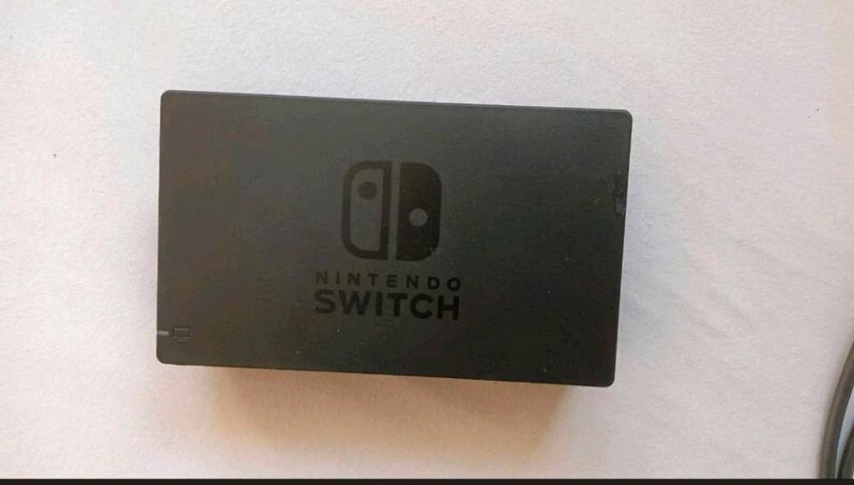 Nintendo Switch 32GB+256GB SD karte mit Tragetasche in Hamburg