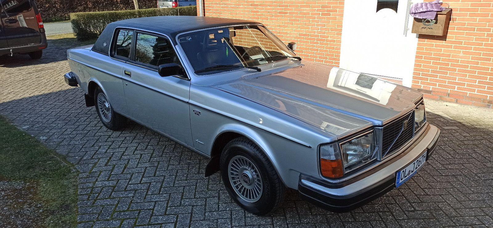 Abbildung des Autos Volvo 262 Bertone