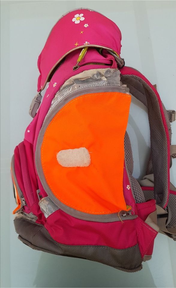 Ergobag Pack pink mit Blümchen Schulrucksack in Kerpen