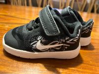 Nike Baby Turnschuhe Sneakers  Gr. 18,5 Niedersachsen - Damme Vorschau