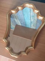 Spiegel alt Goldverzierung Gr ca 39 cm hoch und ca 28.5 cm breit Rheinland-Pfalz - Nierstein Vorschau