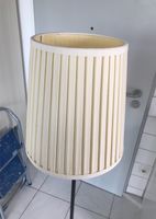 Ikea Stehlampe Creme Stehleuchte Lampe schwarz weiß Standleuchte Köln - Porz Vorschau
