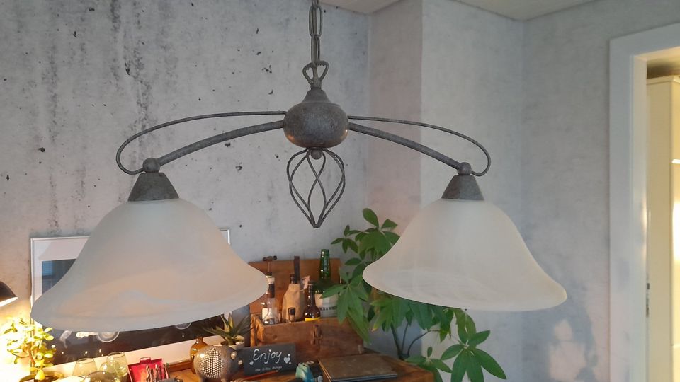 Antik-Look Hängeleuchte Hängelampe und passende Stehlampe je in Jarplund-Weding