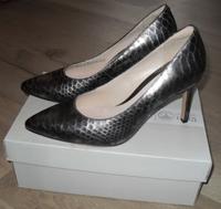 Neu, Clarks, 40, UK 6 1/2, D, Pumps, Abendschuhe, Marken Schuhe Niedersachsen - Bergen Vorschau